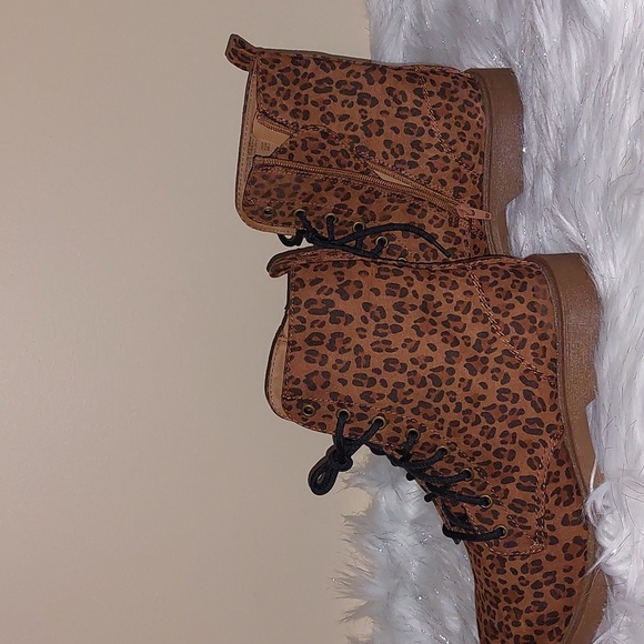 Ladies leopard boots - Picture 5 of 5